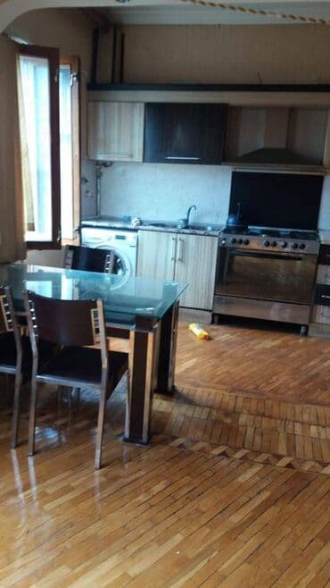 ist petrol tbilisi prospekti: Səbail rayonunda (Sahil metrosu) inşa edilmiş 5 mərtəbəli köhnə — 3