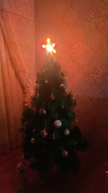 Ёлки: Yeni il yolkası komplekti - Süni şam ağacı, təxminən orta ölçü — 4