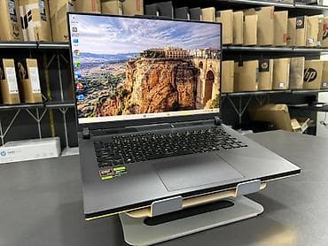 ana plata ddr4: İşlənmiş ASUS ROG, 16 ", AMD Ryzen 9, 1 TB — 3
