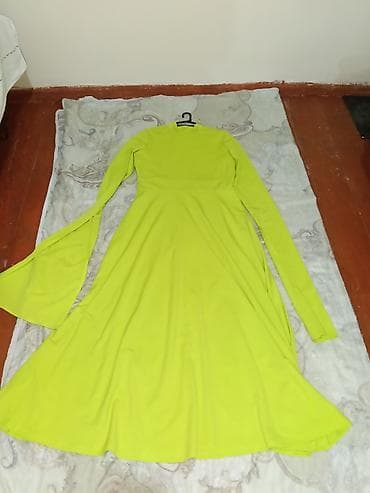 yay donu: Parlaq neon-sarı rəngdə uzun don - Model: A-kəsimli, tam ətəkli — 1
