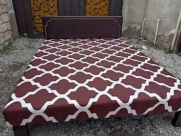 a frame satilir: Təzə çarpayılar. 1nəfərlik çarpayılar 60manat. 2 nəfərlik taxt — 2