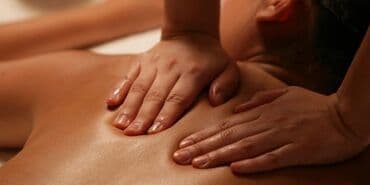 ağ dırnaq modelleri: Массаж спины Peşəkar masaj xidməti - Bütün bədənin rahatladıcı və — 1