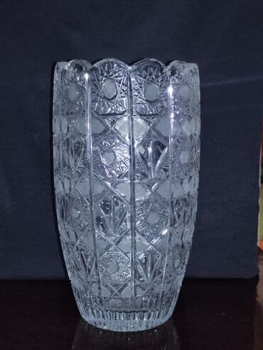 nar gülü: Bir vaza, Xrustal — 1