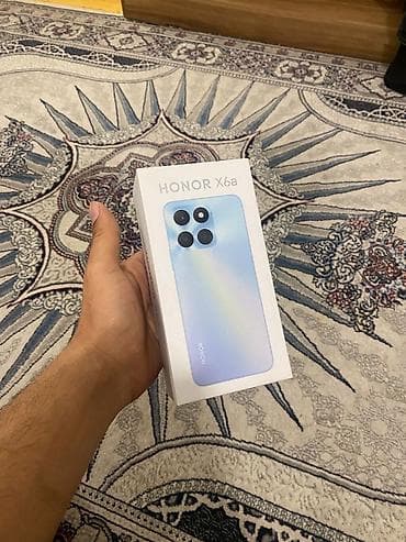 дисплей телефона fly fs520 selfie 1: Smartfon – 6,5" (təxmini) tam ekran, damla tipli ön kamera kəsiyi. - — 4