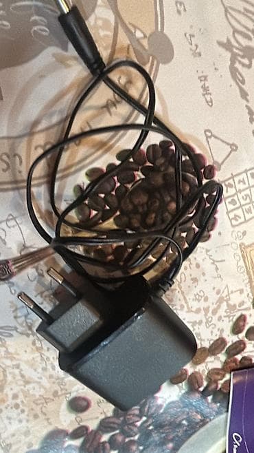 azercell modem satilir: Məhsul: Azercell 4G router (model SM0022 – istifadəçi təlimatı dəstdə) — 3