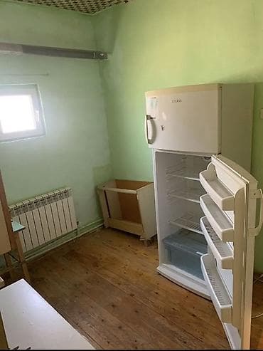 qara qarayev m: Ev Masazirda 6 nömrəli məktəbin yaxinliqinda yerləşir.Ayri girişi olan — 5