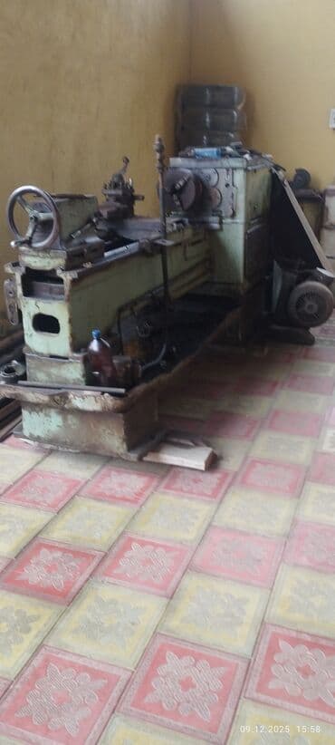 Avtoservis avadanlıqları: Metall üçün torna dəzgahı - Konstruksiya: ağır çuqun gövdə, geniş — 4