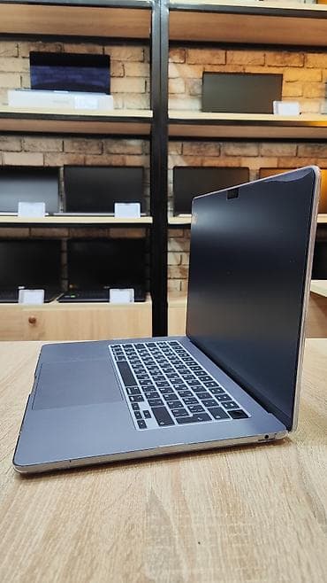 2.el netbook: 🐎✨ APPLE MACBOOK M3 – 15.1” ✨🐎 ━━━━━━━━━━━━━━━ 💎 Model: MacBook M3 ⚡ — 3