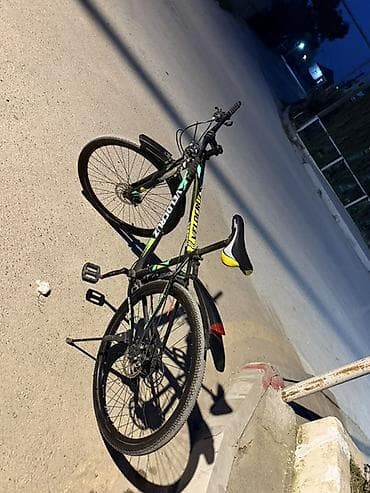 CD, DVD disklər və kassetlər: Velocruz hibrid/MTB tipli velosiped Xüsusiyyətlər: - Korpus: yüngül — 3