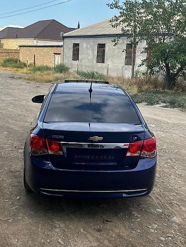 cruze 2012: Chevrolet Cruze: 1.4 l | 2012 il 300000 km Sedan — 3