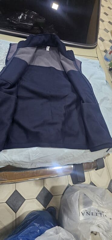 Köynəklər: Jiletlər — 8