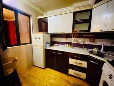 e suleymanov kucesi: Bakıxanov qəs., 3 otaqlı, Yeni tikili, m. Koroğlu, 92 kv. m — 5