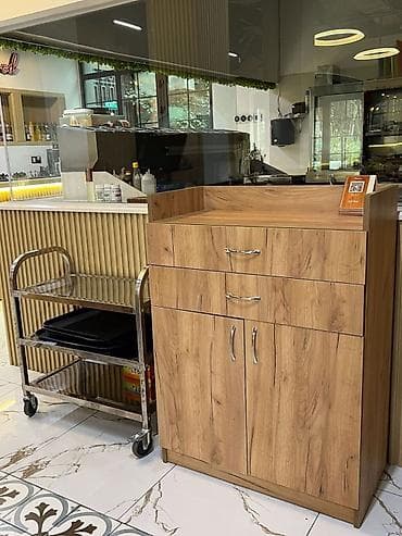 demir nerdivan: Restoran və kafe üçün resepsiyon/kassa stendi və servis dolabı 2 — 1