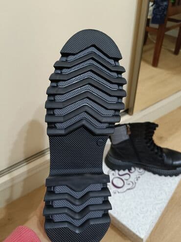 ağ rezin çəkmələr: Ölçü: 40, rəng - Qara, Yeni — 2