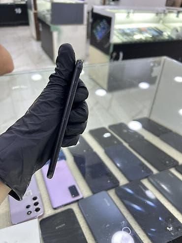 aux iphone: IPhone 7, 32 GB, Qara, Barmaq izi — 4