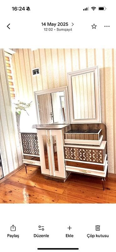 led guzgu: Yataq otağı üçün dəst – güzgülü şkaf və konsol - Tərkib: iri sürgülü — 3