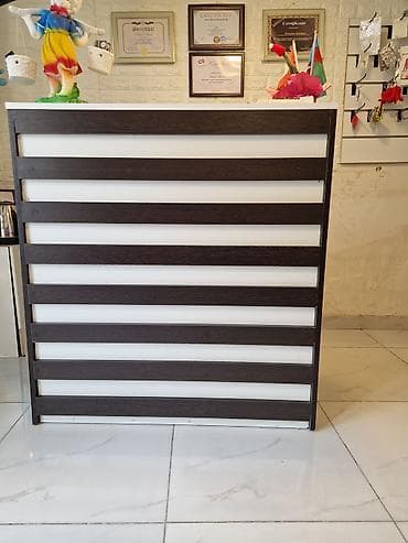 metlax satilir: Salon mebeli və avadanlıqları dəsti
her biri ayri ayriliqda da satilir — 3