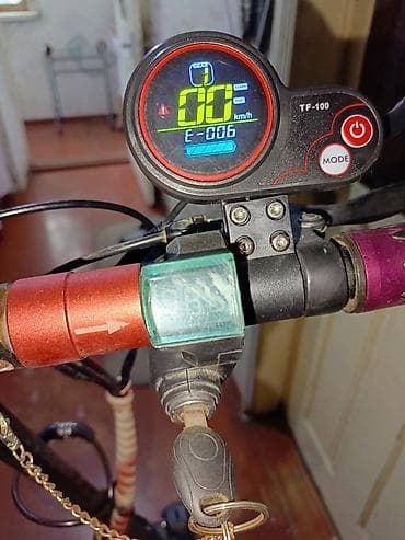 Elektrik nəqliyyatı: Elektrik skuter. 1000 wat gucunde motor. Kugo m4 pro max. Deqiq — 2