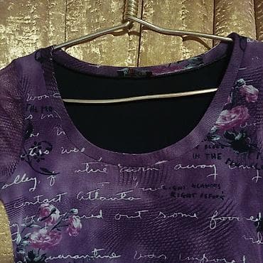 Qadın paltarı – 2 ədəd 1) Bənövşəyi rəngli, üzəri yazılar və çiçək