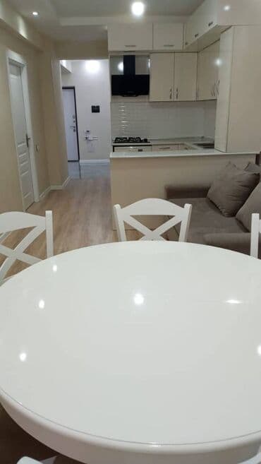 kiraye evler 7 mikrorayon: 3 otaqlı, Yeni tikili, m. Neftçilər, 72 kv. m — 1