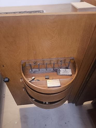 antik mebellər: Podolsk Mexaniki Zavodu (PMZ) istehsalı olan pedal (ayaqla idarə — 6