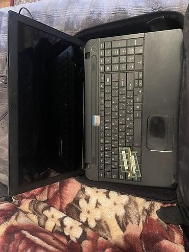 Acer: Toşhiba firmasının kamputeri adabteri mausu işləkdir problemi — 2