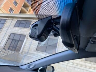 bmw 330 i: Toyota Camry: 2.5 l | 2019 il Sedan — 8