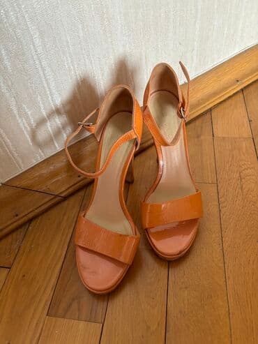 детские босоножки: Размер: 39.5, цвет - Бежевый, Б/у — 1