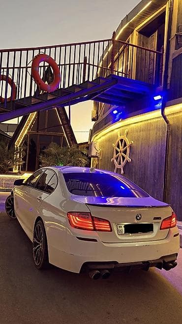 larzon diski: BMW 5 series: 2 l | 2015 il Sedan — 5