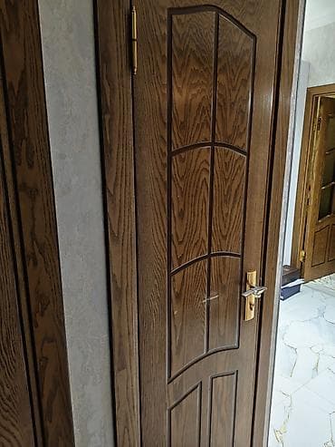 6 ədəd qapı satılir. 6 qapi birlikdə 240 manat. Ünvan Bakıxanov — 2