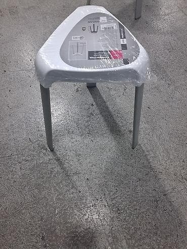plastik taburet: Üçbucaqlı oturacaqlı taburet - Model: “Samson” üçbucaqlı taburet — 1