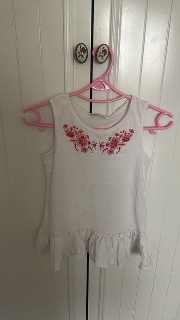 ağ qadın koftaları: Ölçü 7-8 yaşa uyğun, hamısı 10 azn — 7