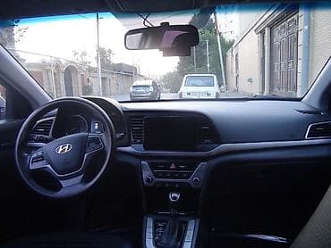 kia forte diffuser: Hyundai Avante: 1.6 l | 2015 il Sedan — 2