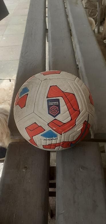 idman topu: Nike futbol topu – Barclays Women’s Super League “Academy” model — 3