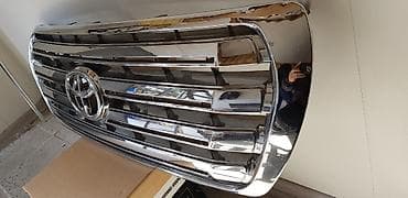 Land Kruiser 200 barmaqlıqları. Sınığı, çatı yoxdur
