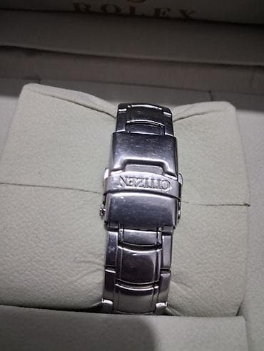 İşlənmiş, Qol saatı, rəng - Gümüşü — 2