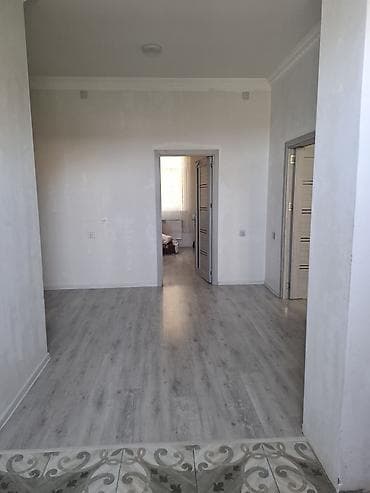 sekide ev satilir: 4 otaqlı, 110 kv. m, Kredit yoxdur, Orta təmir — 6