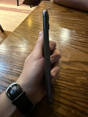 2 ci el apple 11: IPhone 11, Qara, Face ID — 4