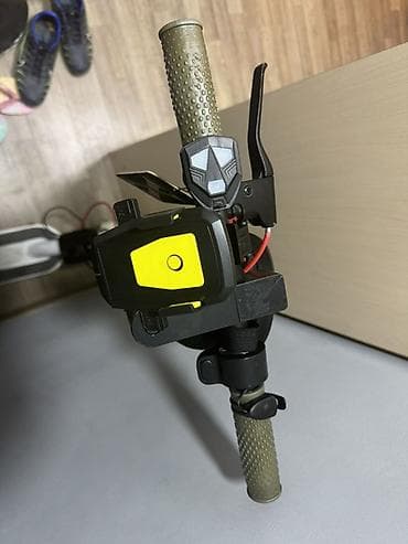 hareket scooter 2. el: Salam, samokat yigilib polnu, her sey var. Fara, telefon tutan. Toba — 2