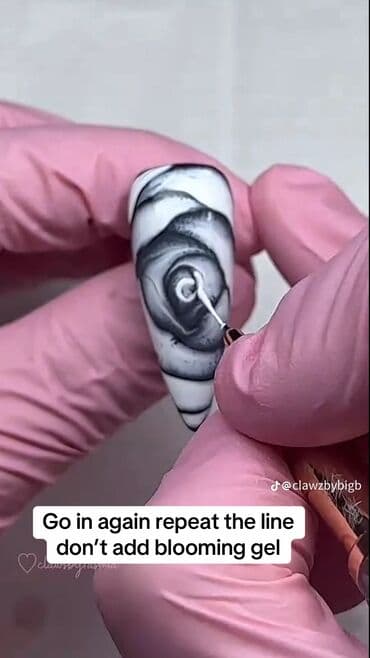 tretinoin krem haqqinda: Xidmət: Manikür və pedikür dizaynı Təsvir: - Klassik, fransız və gel — 3