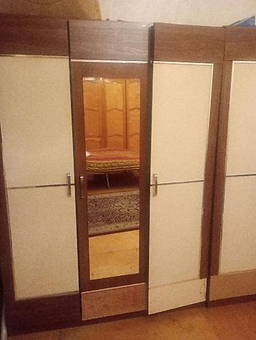 islenmis skaf: İşlənmiş, 3 qapılı, Güzgülü, Qəhvəyi, Taxta, Açılan, Düz dolab — 2