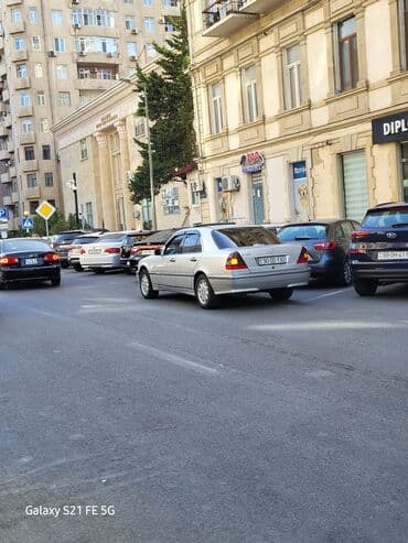 авто в кредит: Mercedes-Benz C 180: 1.8 л | 1998 г. Седан — 7