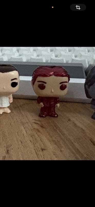 Статуэтки: Məhsul: Kinder sürpriz yumurtalarından “Stranger Things” mövzulu mini — 3