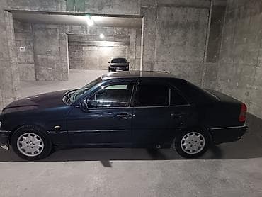 tap az traktor 892: Mercedes-Benz 220: 2.2 l | 1995 il Sedan — 5