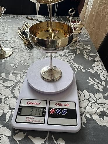 Столовые приборы: Gümüş süfrə aksessuarları dəsti Tərkib və xüsusiyyətlər: - Böyük — 5