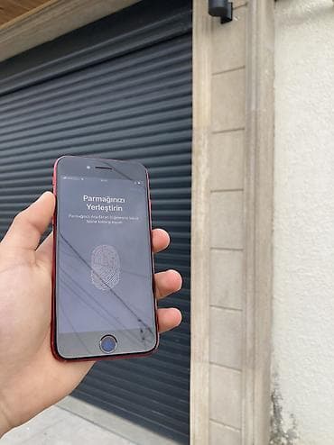 iphone 15 pro max çakma: IPhone 8, 64 GB, Qırmızı, Barmaq izi — 3
