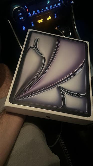 Yeni Apple iPad Air, 13", 256 GB
