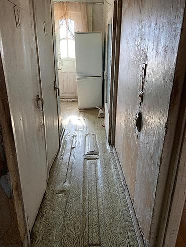 gence emlak satisi: Bakı, Qaraçuxur qəs., 4 otaqlı, Köhnə tikili, 100 kv. m — 10
