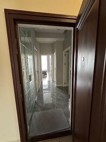Mənzillər: İcarəyə verilir 2 otaqlı yeni tikili 62 m², İnşaatçılar m. Kateqoriya — 5