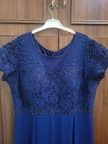 gupurlu donlar: Tünd mavi rəngdə zərif ziyafət/libas. 48 ölçüdə - Uzun model, axıcı — 1